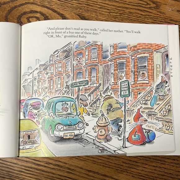 Set of 4 hard bound children’s story books - Picture 5 of 15